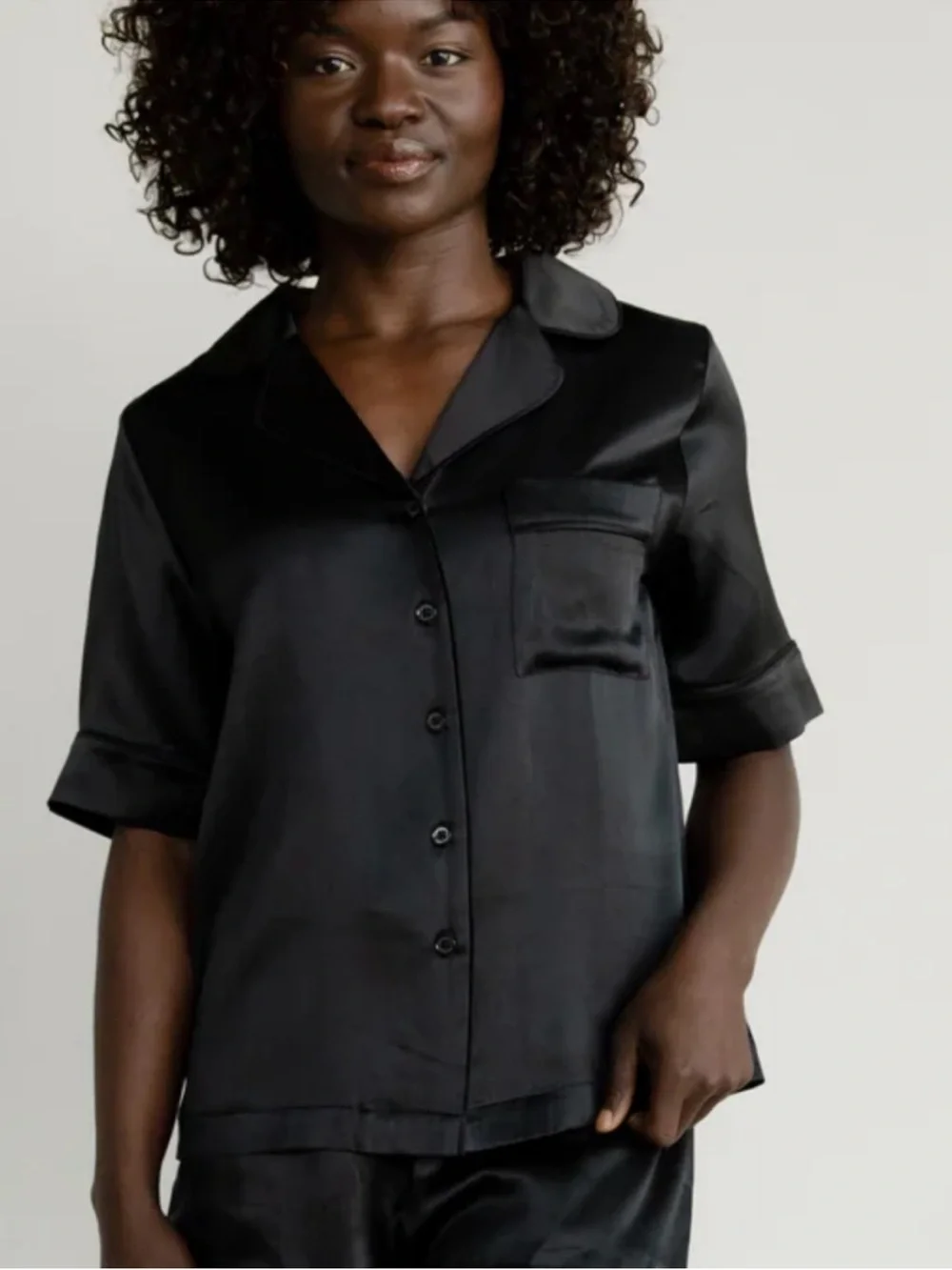 NWT Cozy Earth Serenity Silk Classic Pajama Top Black XS 100% Silk Luxury